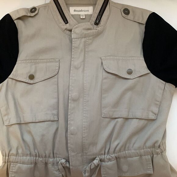 DANIEL REINN Cargo/safari jacket with black sleeves. Size M - Picture 11 of 14